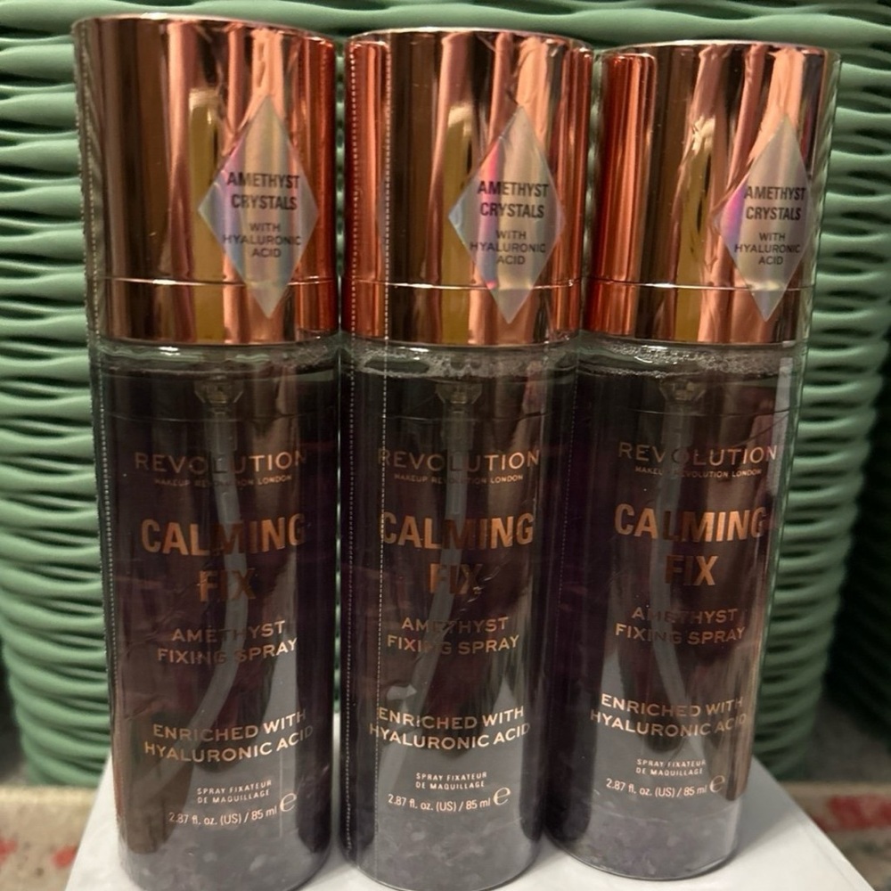 Revolution Calming Fix Spray with Amethyst Crystals